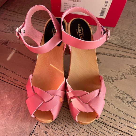 Kringlan SWEDISH HASBEENS in Bubble Gum Pink - Picture 15 of 16